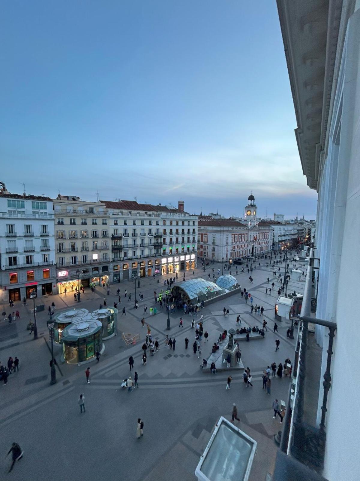Fortinn Puerta Del Sol Madrid Extérieur photo