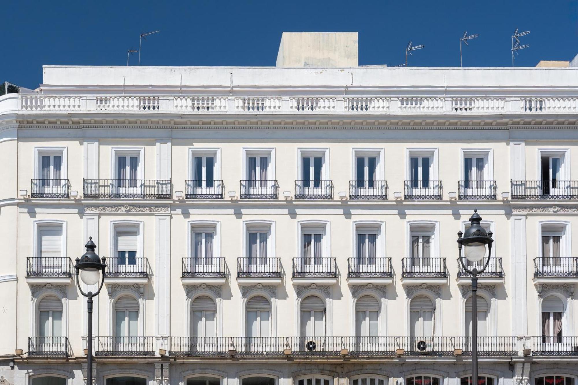 Fortinn Puerta Del Sol Madrid Extérieur photo
